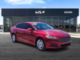 Used 2016 Ford Fusion SE image 2