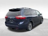 Used 2020 Toyota Sienna XLE image 5