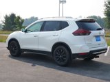 Used 2018 Nissan Rogue SV image 3