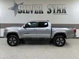 Used 2017 Toyota Tacoma TRD Sport image 5