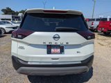 Used 2021 Nissan Rogue SL w/ Premium Package image 4
