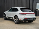 Certified 2024 Porsche Macan image 3