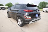 Used 2023 Hyundai Kona SE image 5