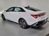 New 2025 Hyundai Elantra SEL image 6