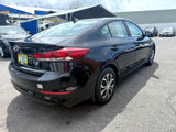 Used 2017 Hyundai Elantra SE image 5