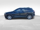 Used 2021 Jeep Cherokee Latitude w/ Mopar Interior Package image 5