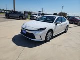 Used 2025 Toyota Camry LE image 3
