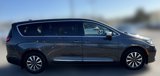 Certified 2022 Chrysler Pacifica Limited w/ Uconnect Theater Family Group image 2