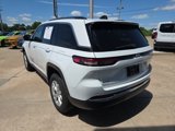 Certified 2023 Jeep Grand Cherokee Limited image 5