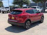 Used 2018 Nissan Rogue Sport SL image 3