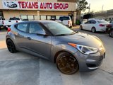 Used 2015 Hyundai Veloster image 2
