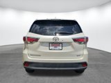 Used 2014 Toyota Highlander XLE image 5