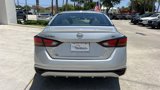 Used 2023 Nissan Altima 2.5 SV image 3