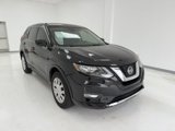 Used 2019 Nissan Rogue S image 2
