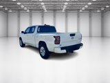 Used 2024 Nissan Frontier SV w/ Technology Package image 5
