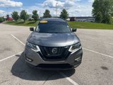Used 2018 Nissan Rogue SV w/ Premium Package image 2