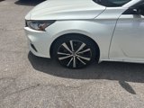 Used 2019 Nissan Altima 2.5 SR w/ SR Premium Package image 3