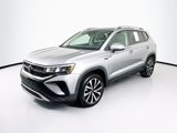 Used 2024 Volkswagen Taos SE image 3