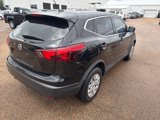 Used 2019 Nissan Rogue Sport S image 2