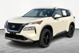 Used 2023 Nissan Rogue SV image 3