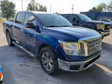 Used 2019 Nissan Titan SV w/ SV Convenience Package image 2