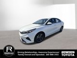 Used 2023 Kia Forte LXS image 2