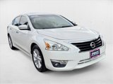 Used 2015 Nissan Altima 2.5 SV image 3