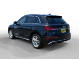 Used 2022 Audi Q5 e Premium w/ Convenience Package image 3