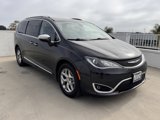 Used 2018 Chrysler Pacifica Limited image 3