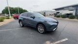 Used 2022 Toyota Venza XLE image 2