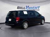 Used 2018 Dodge Grand Caravan SE w/ UConnect Hands-Free Group image 3