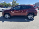 Used 2022 Jeep Compass Latitude image 2