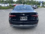 Used 2023 Volkswagen Jetta SEL image 3