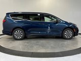 New 2025 Chrysler Pacifica Select w/ Uconnect Theater Family Group image 2