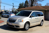 Used 2014 Chrysler Town & Country Touring-L w/ Driver Convenience Group image 5
