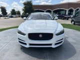Used 2019 Jaguar XE Prestige image 2