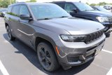 Used 2023 Jeep Grand Cherokee L Laredo image 2