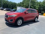 Used 2017 Kia Sorento LX image 3