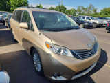 Used 2012 Toyota Sienna XLE image 2