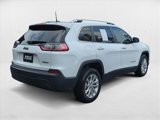 Used 2019 Jeep Cherokee Latitude w/ Cold Weather Group image 5