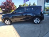 Used 2023 Kia Soul LX image 3