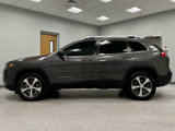 Used 2019 Jeep Cherokee Limited image 3