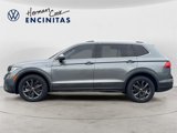 Used 2022 Volkswagen Tiguan SE w/ Panoramic Sunroof Package image 2