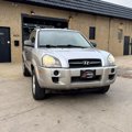 Used 2005 Hyundai Tucson GL image 3