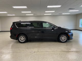 Used 2023 Chrysler Voyager LX image 5
