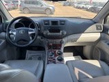 Used 2012 Toyota Highlander Limited image 4