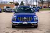 Used 2024 Hyundai Venue SEL image 2