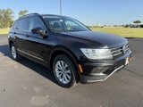 Used 2018 Volkswagen Tiguan SE image 2