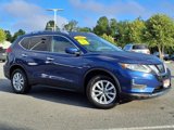 Used 2017 Nissan Rogue SV image 2