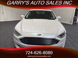 Used 2017 Ford Fusion SE w/ Fusion SE Technology Package image 2
